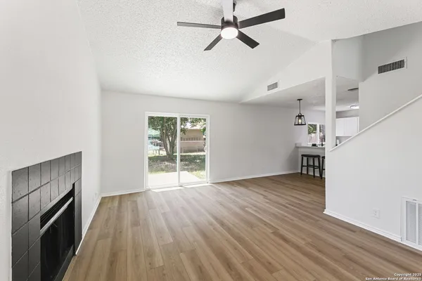 $1,295 | 4163 Sunrise Glade Drive, San Antonio, TX 78244