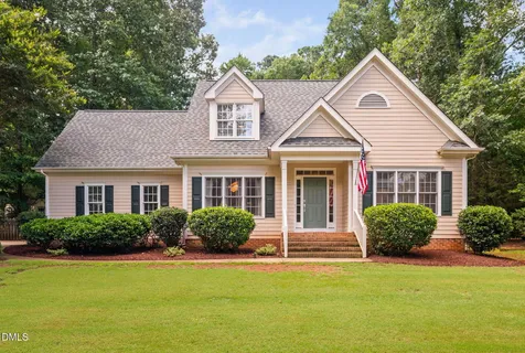 $600,000 | 3733 Crooked Brook Trail, Apex, NC 27539