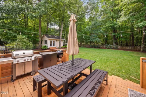 $600,000 | 3733 Crooked Brook Trail, Apex, NC 27539