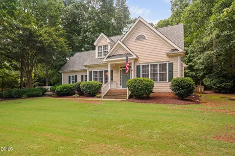 $600,000 | 3733 Crooked Brook Trail, Apex, NC 27539