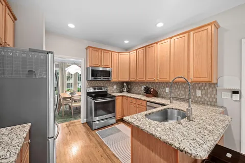 $600,000 | 3733 Crooked Brook Trail, Apex, NC 27539