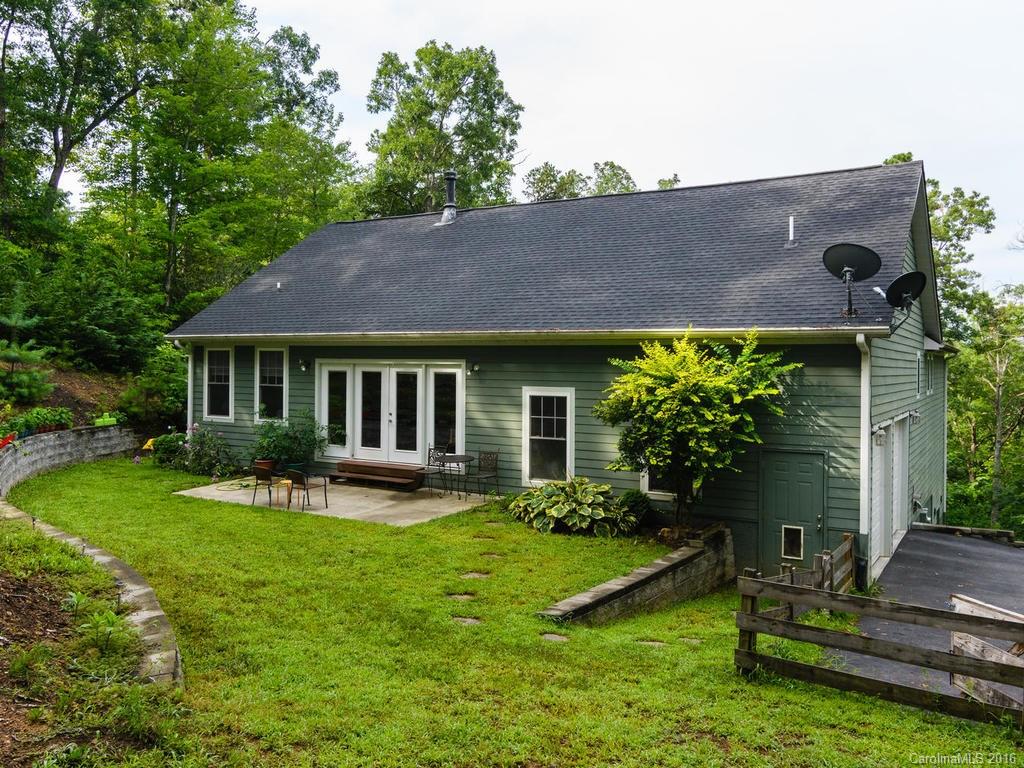 201 Whitaker Road Fairview, NC 28730 - Photo 3 of 24 Gallery Image 3