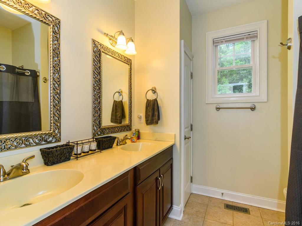 201 Whitaker Road Fairview, NC 28730 - Photo 22 of 24 Gallery Image 22
