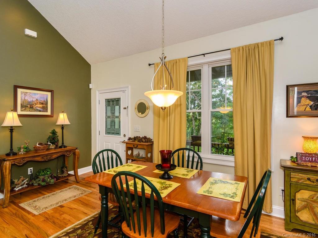 201 Whitaker Road Fairview, NC 28730 - Photo 10 of 24 Gallery Image 10