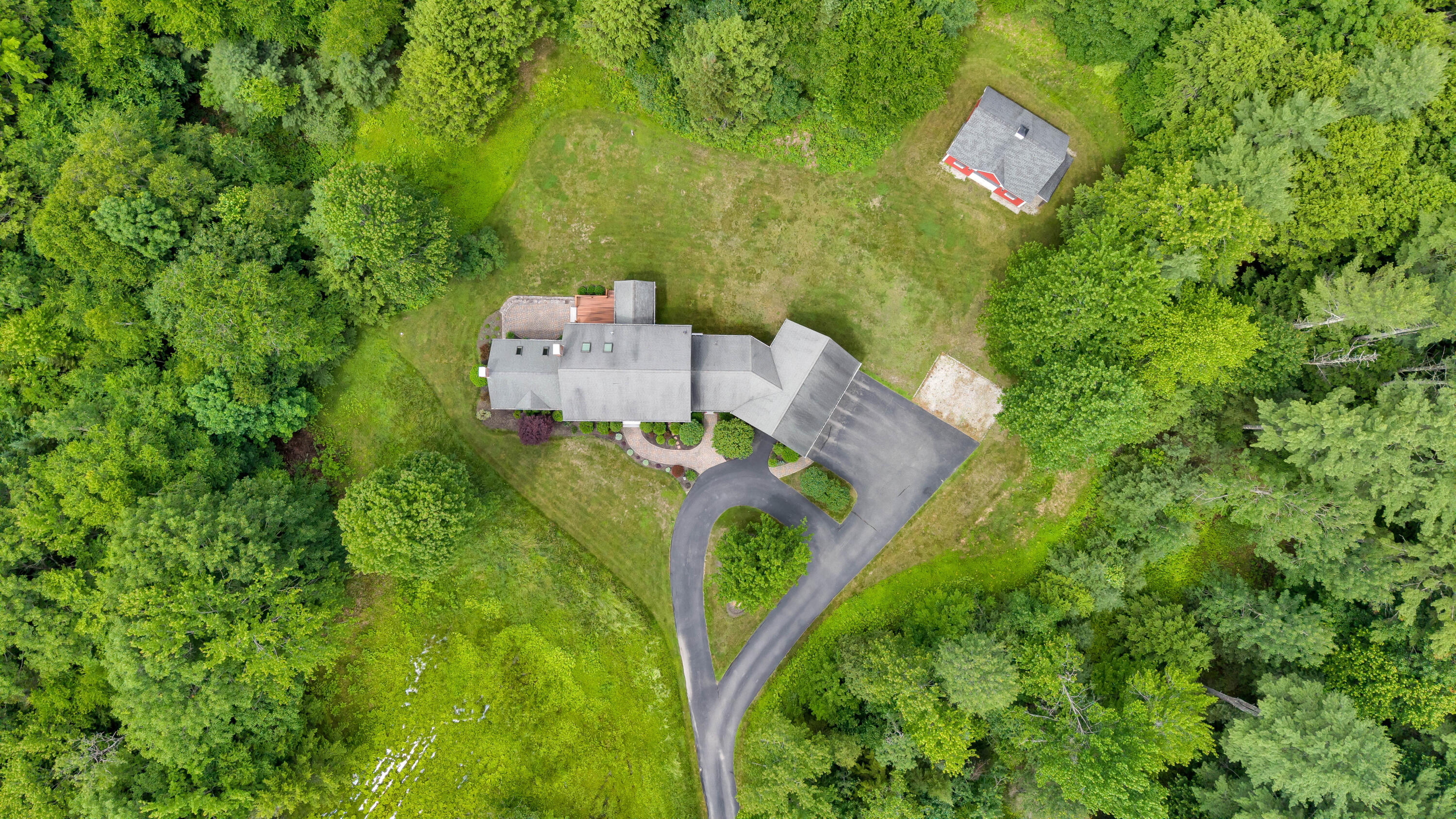 23 Porcupine Rdg Way Cumberland, ME 04021 - Photo 5 of 102 DJI_20260622112228_0013_D
