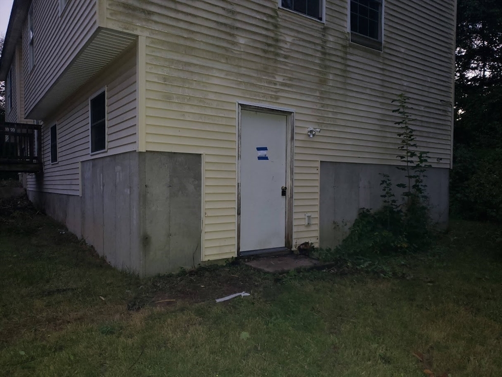 21 Spencer Road Oakham, MA 01068 - Photo 23 of 25 a view of small space