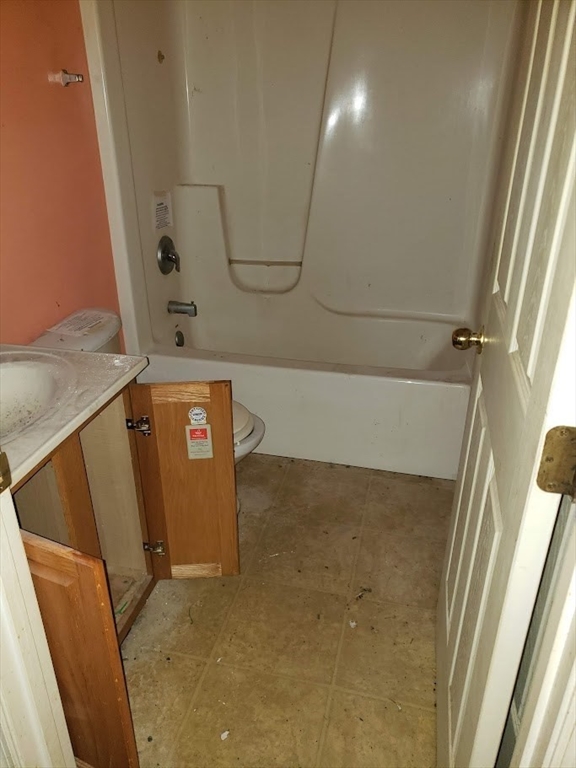 21 Spencer Road Oakham, MA 01068 - Photo 8 of 25 a view of an empty room