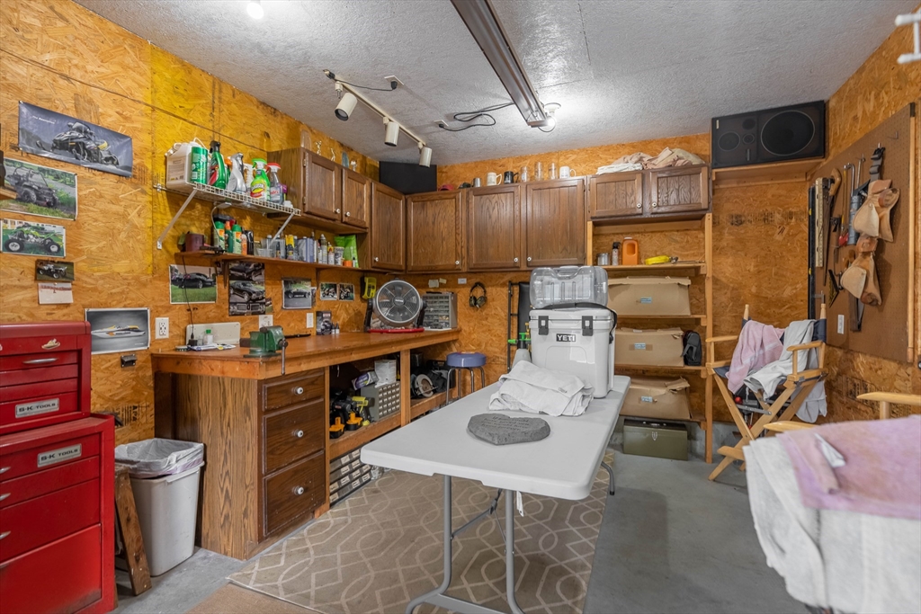 33 Mountain Brook Road Sturbridge, MA 01566 - Photo 35 of 41 a view of store room with furniture