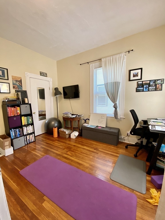 7 Fuller Street, Unit 7 Waltham, MA 02453 - Photo 7 of 11
