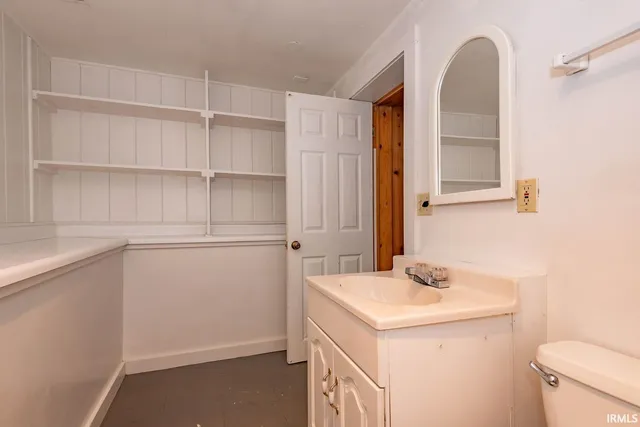 $2,950 | 204 South Clark Street, Bloomington, IN 47408