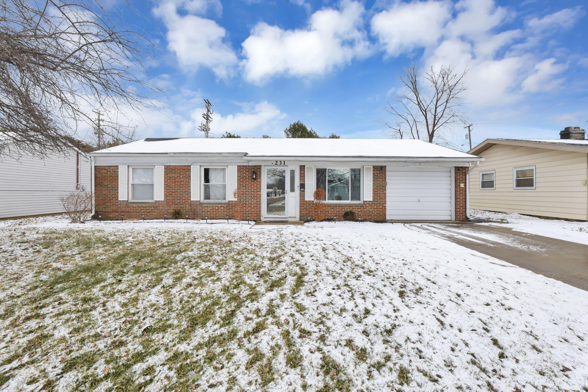 231 Fieldpoint Road Heath, OH 43056 - Photo 3 of 39 4-web-or-mls-IMG_7520