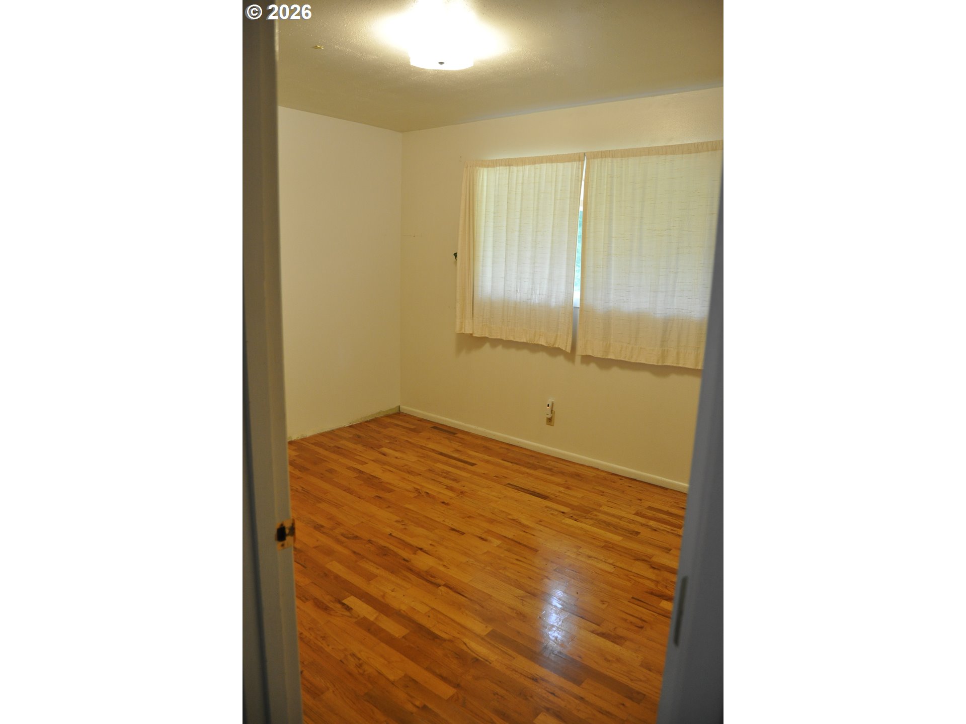 23776 Warthen Road Elmira, OR 97437 - Photo 13 of 34 Bedroom