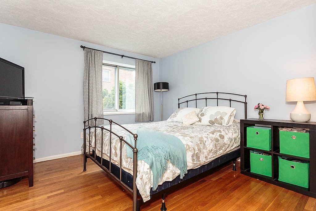 30 Hamilton Road, Unit 202 Arlington, MA 02474 - Photo 11 of 24 Gallery Image 11