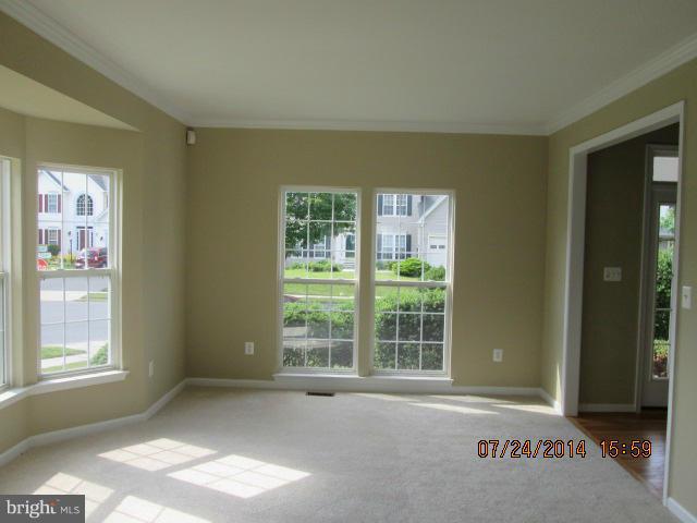 1757 Castle Rock Road Frederick, MD 21701 - Photo 17 of 24 Living Room