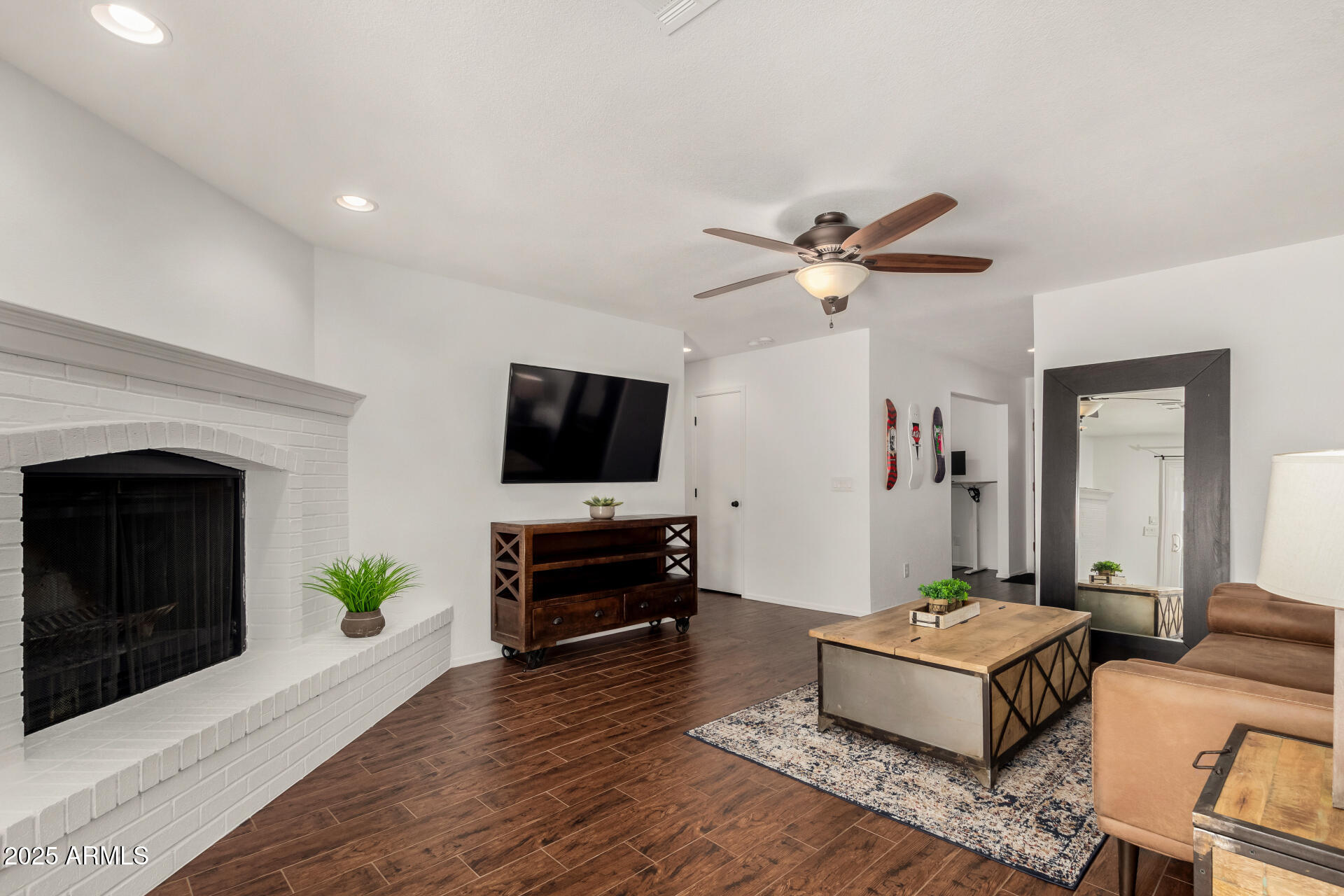 1622 North Gaylord Circle Mesa, AZ 85213 - Photo 4 of 39 05 - Gaylord