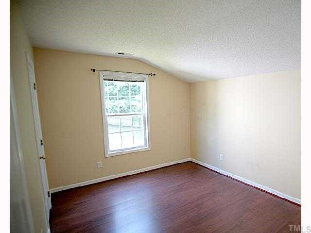 8301 Trumpetor Way Raleigh, NC 27613 - Photo 9 of 12