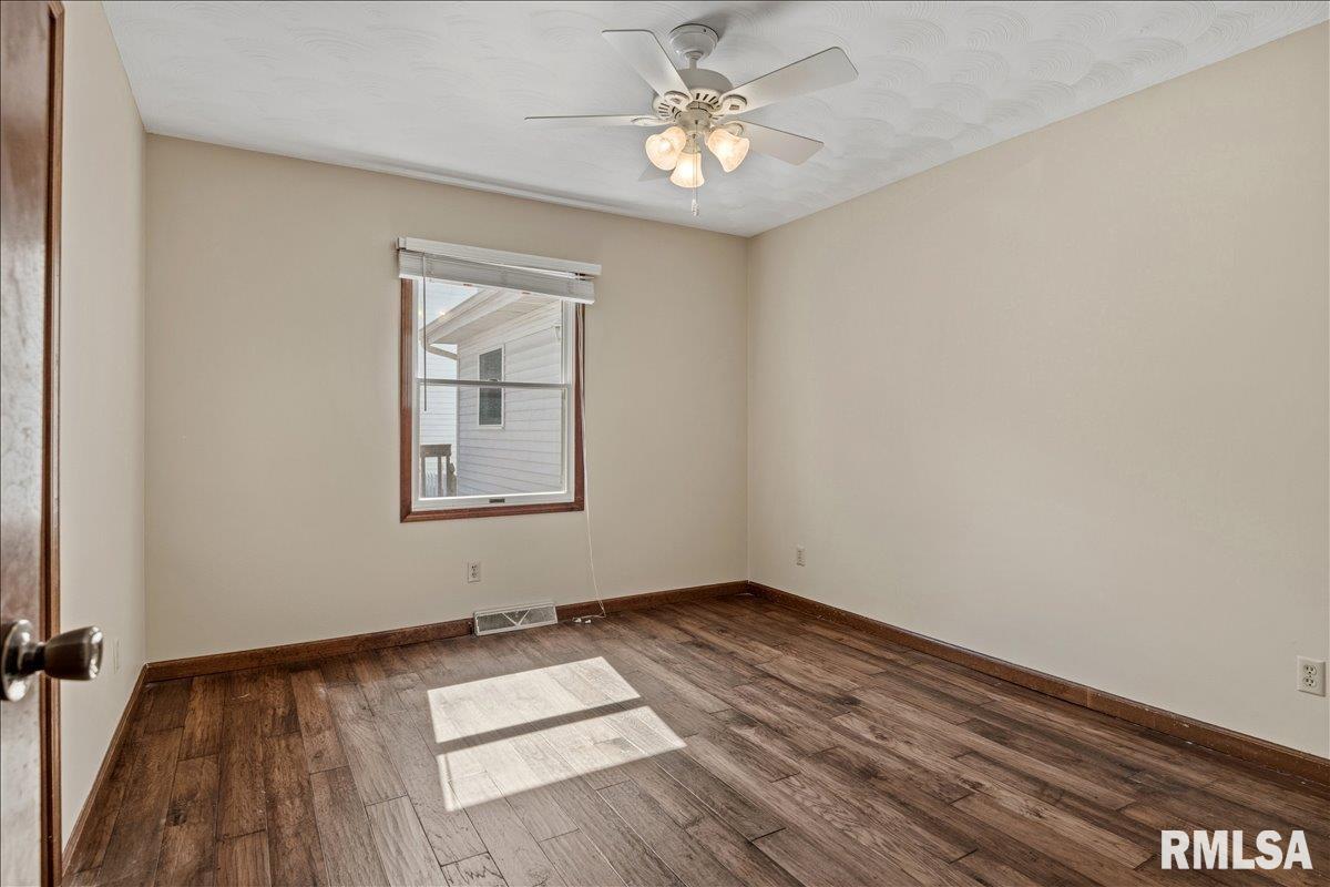 3129 Turning Mill Drive Springfield, IL 62704 - Photo 23 of 30