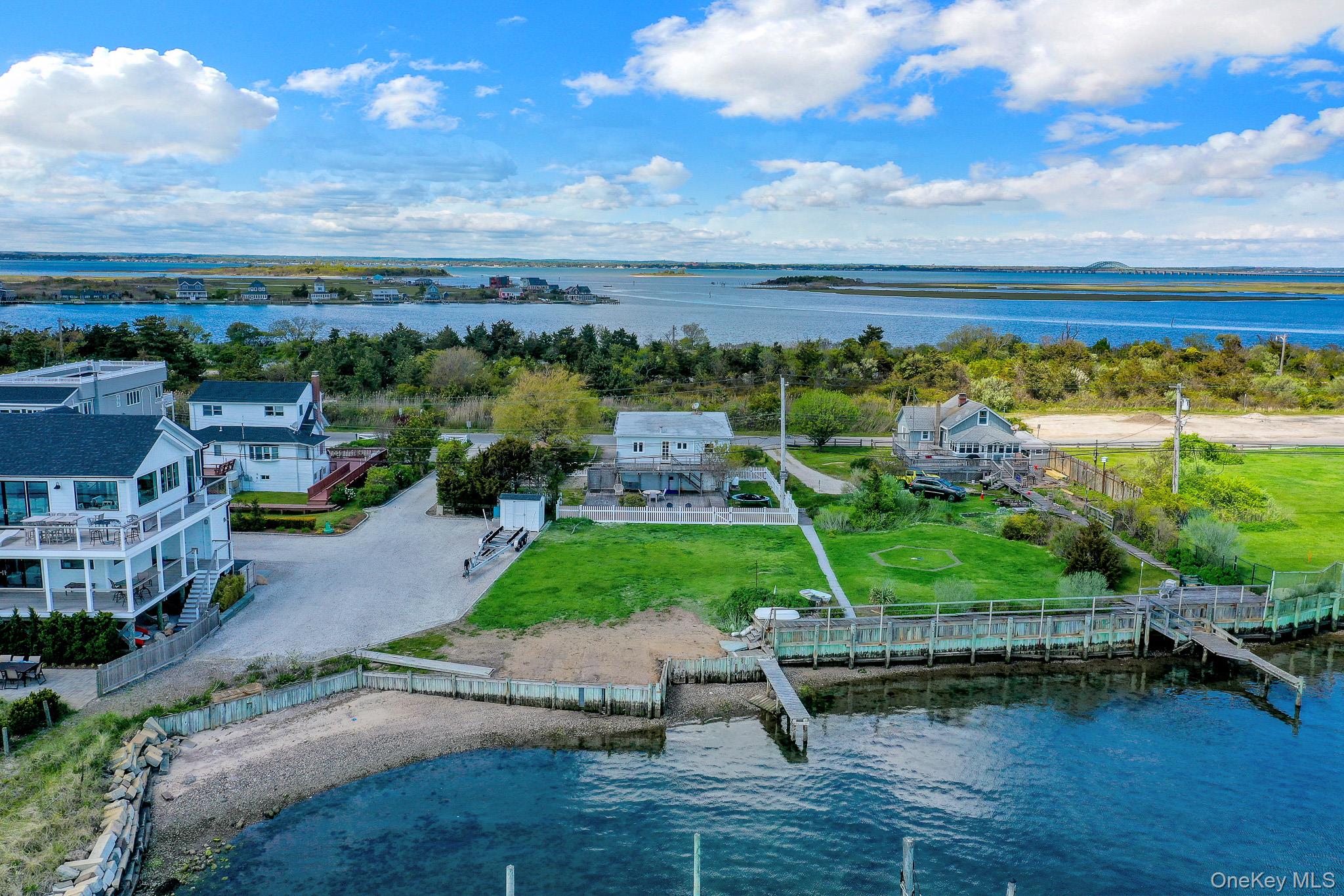 6 Oak Beach Road Babylon, NY 11702 - Photo 24 of 32