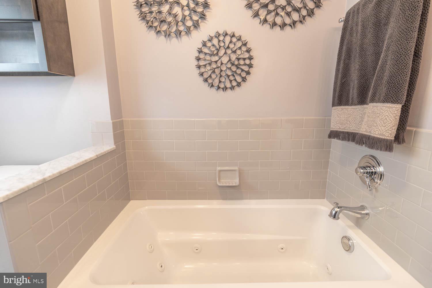 920 Rhawn Street Philadelphia, PA 19111 - Photo 24 of 32 Gallery Image 24