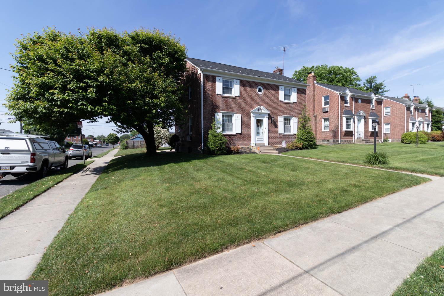 920 Rhawn Street Philadelphia, PA 19111 - Photo 4 of 32 Gallery Image 4