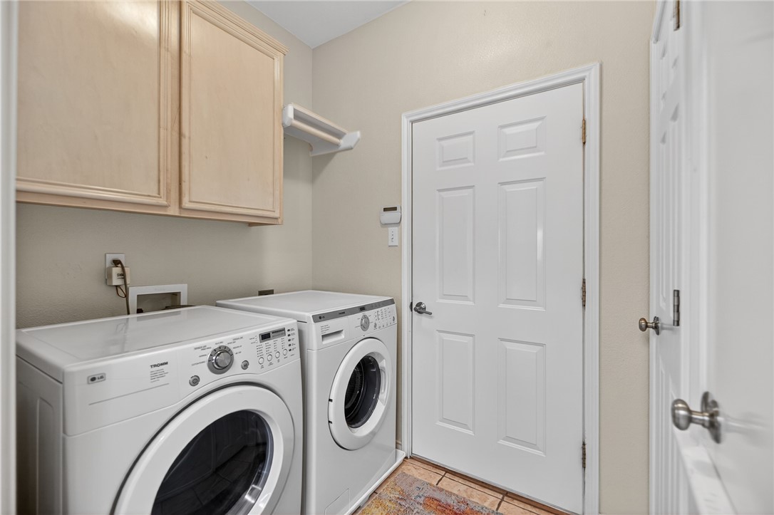 15969 Punta Espada Loop Corpus Christi, TX 78418 - Photo 13 of 40 Separate Laundry Room.
