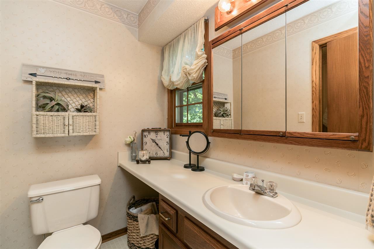 3713 Coppermill Road Northeast Cedar Rapids, IA 52402 - Photo 29 of 47 Gallery Image 29