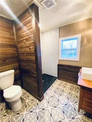 $185,000 | 715 Pine Street, Sweet Springs, MO 65351