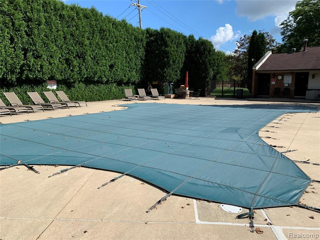 359 Willow Grove Lane Rochester Hills, MI 48307 - Photo 32 of 33