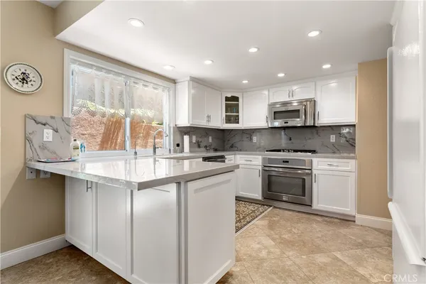 $1,399,999 | 1106 Ridgecrest Circle, Costa Mesa, CA 92627
