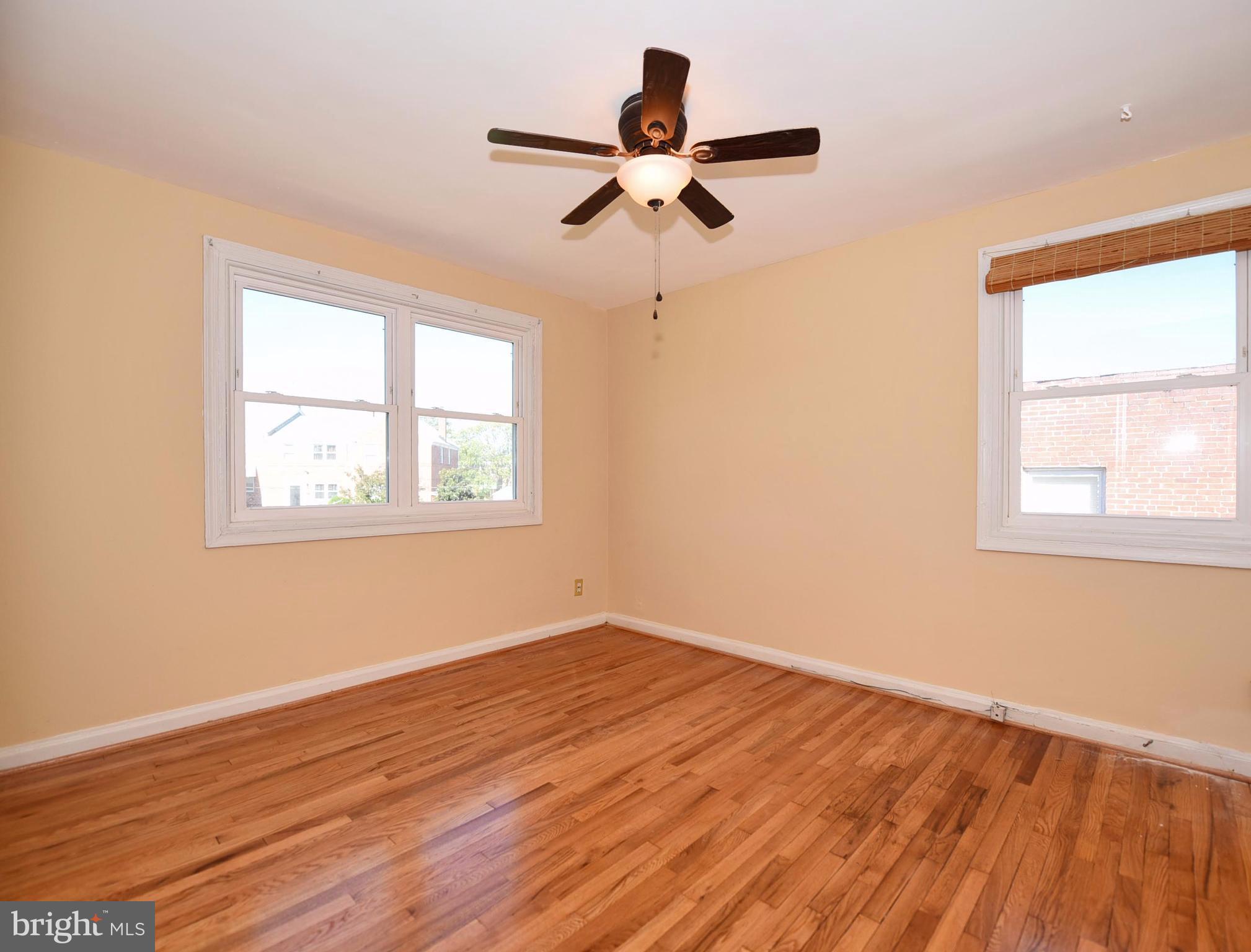917 Coleridge Road Baltimore, MD 21229 - Photo 18 of 29 Bedroom 1