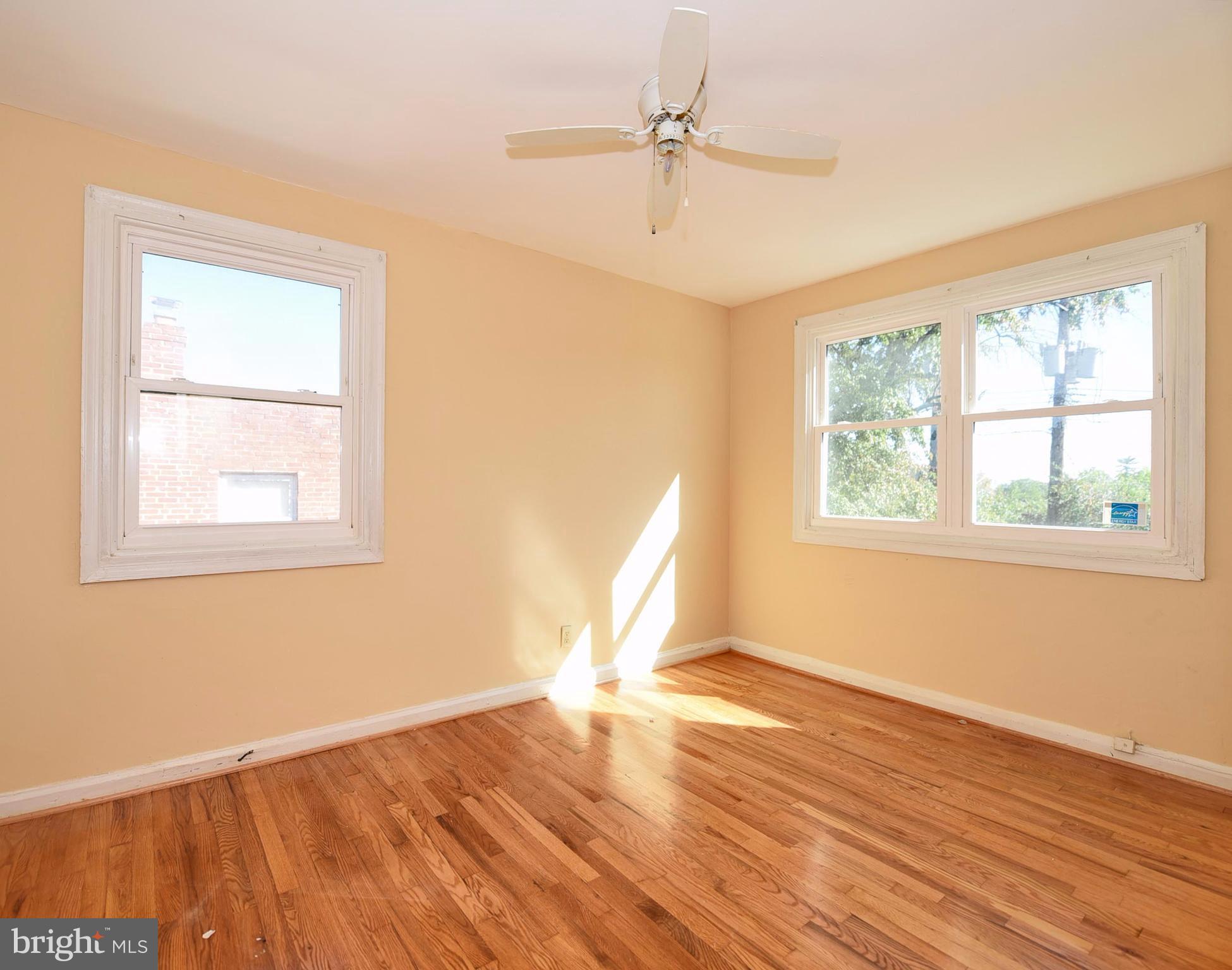 917 Coleridge Road Baltimore, MD 21229 - Photo 20 of 29 Bedroom 2