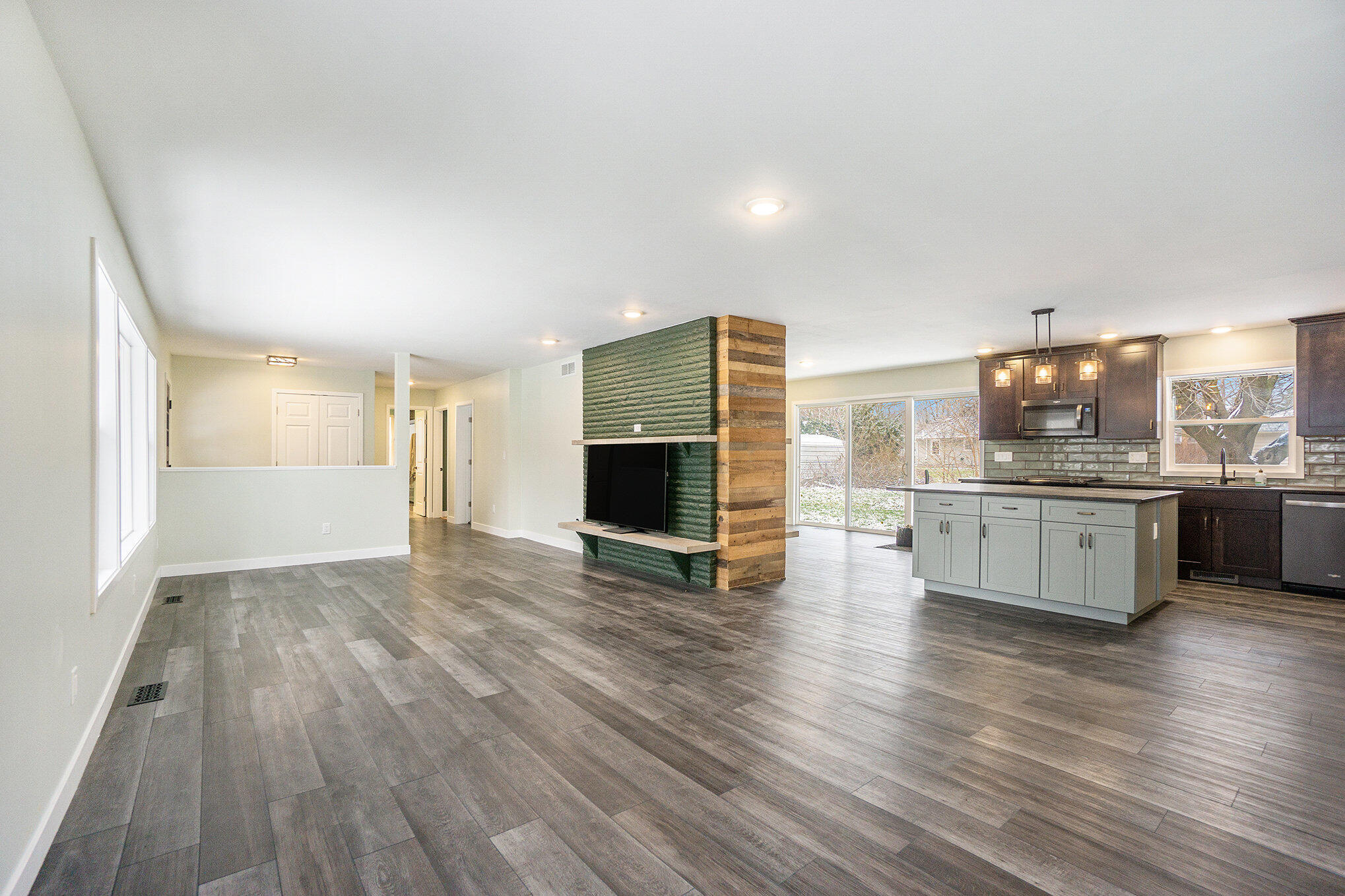 3228 Olney Road Kalamazoo, MI 49006 - Photo 6 of 29 007_dsc04544_207