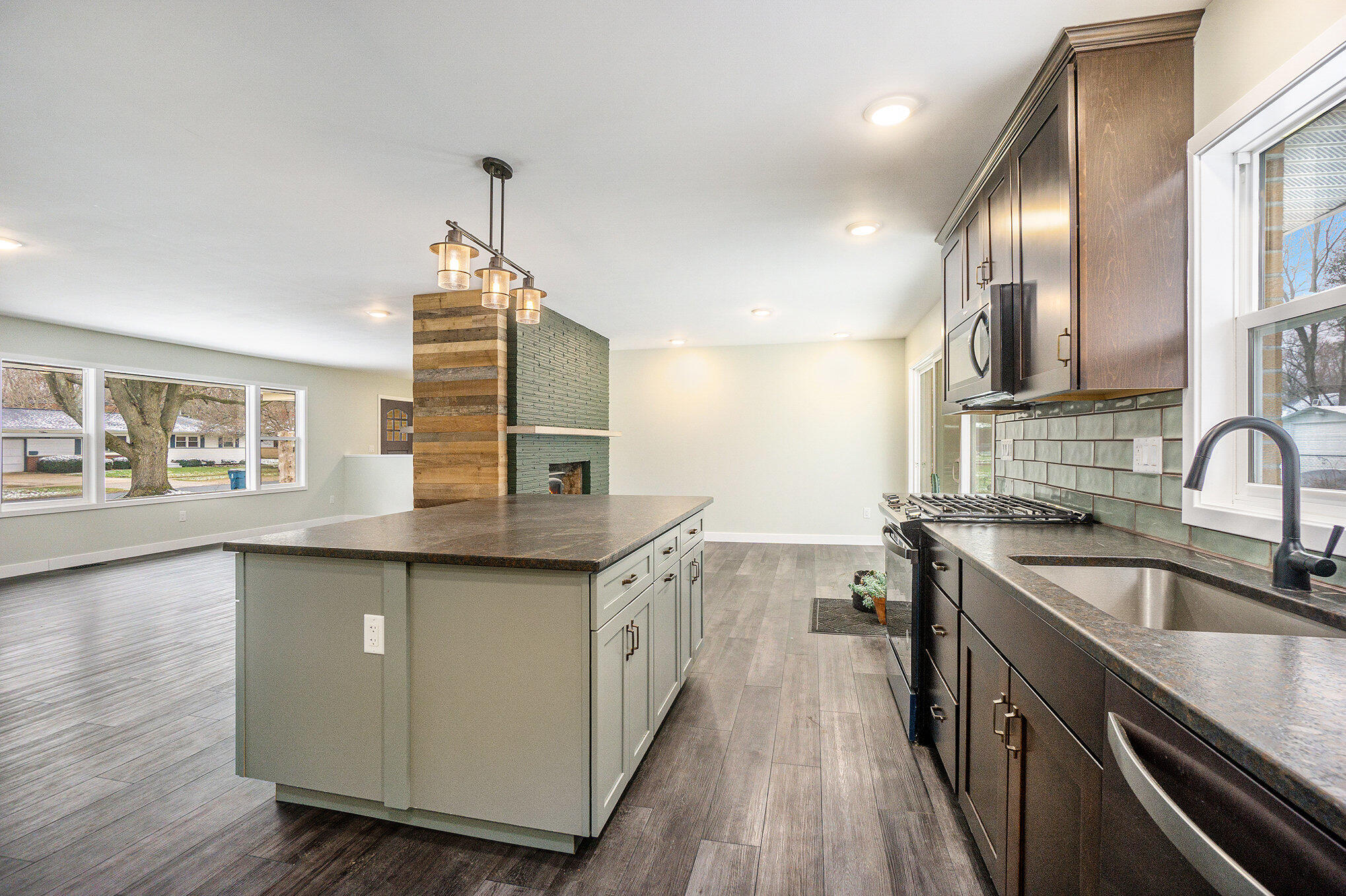 3228 Olney Road Kalamazoo, MI 49006 - Photo 9 of 29 010_dsc04555-_655