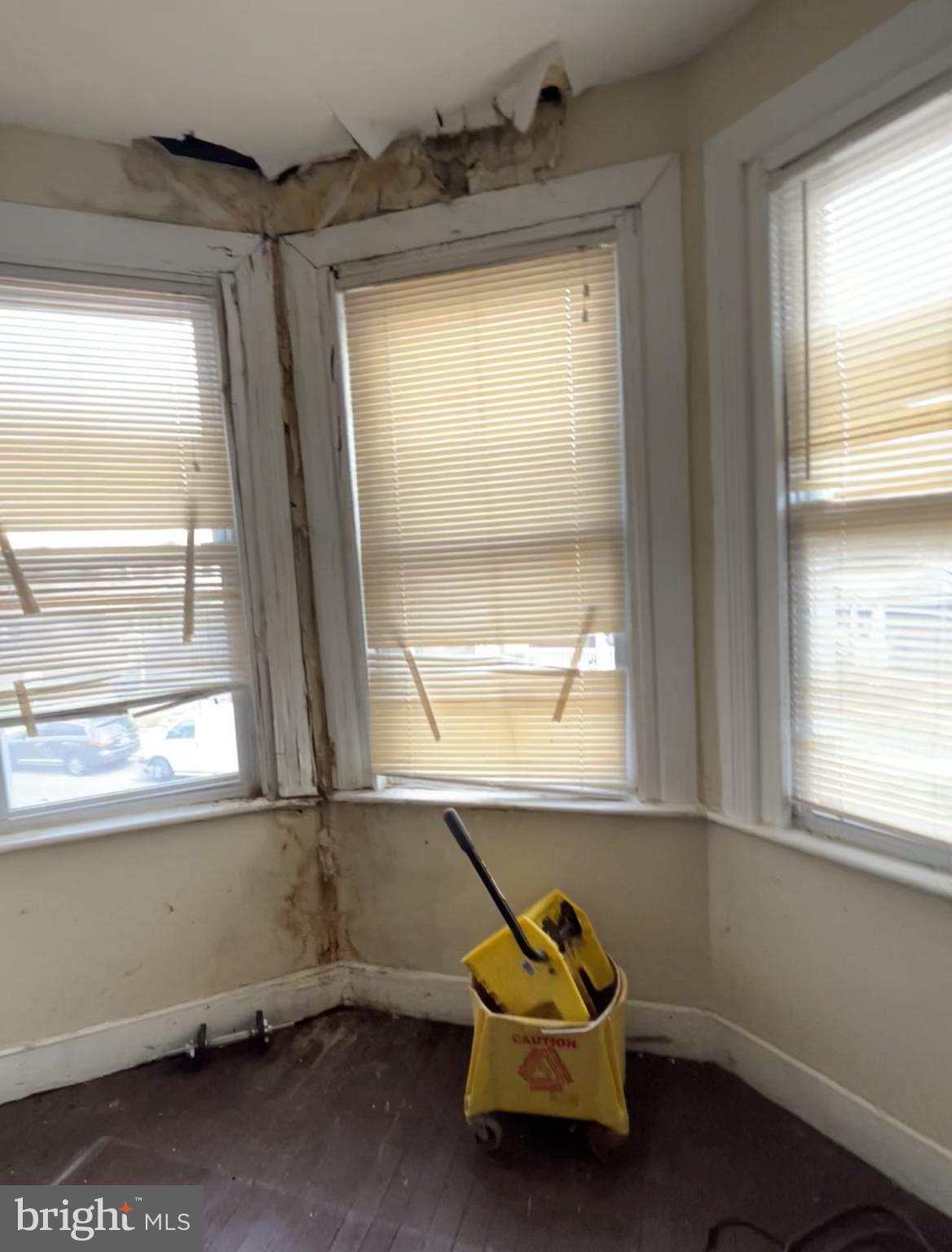 34 East 23rd Street Chester, PA 19013 - Photo 11 of 27