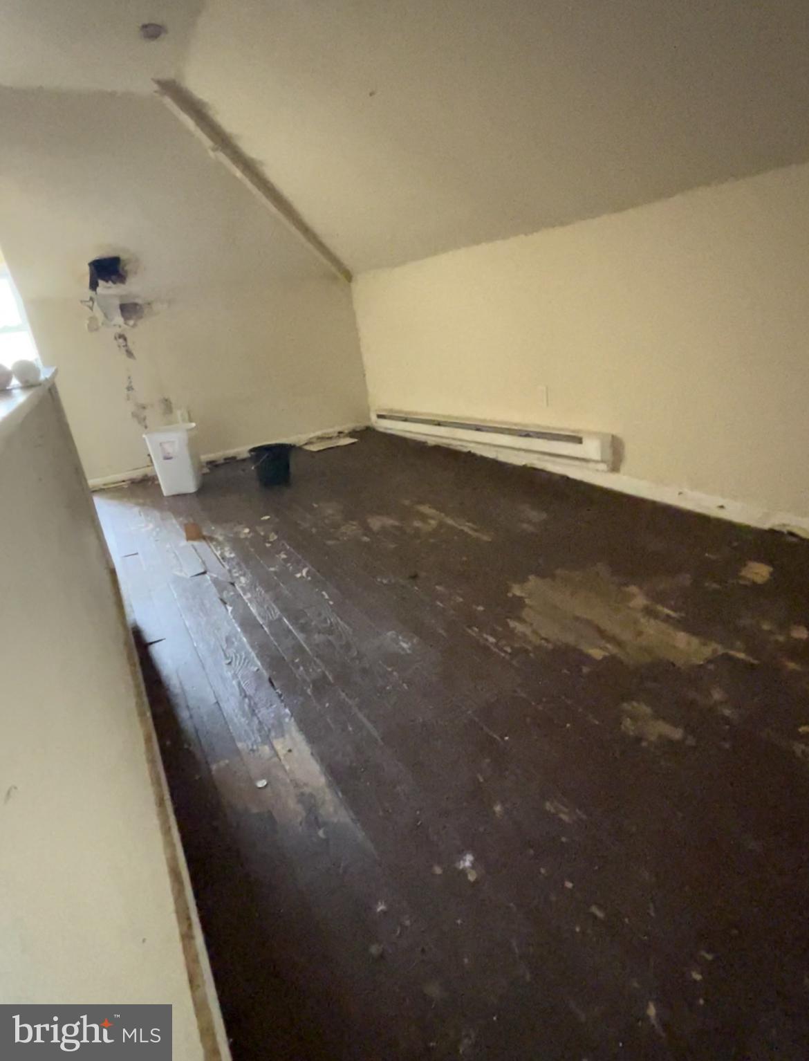 34 East 23rd Street Chester, PA 19013 - Photo 23 of 27