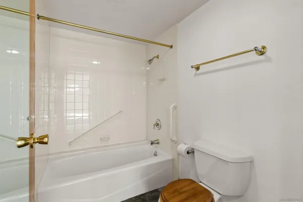 $775,000 | 44 Vía Casitas, Bonsall, CA 92003