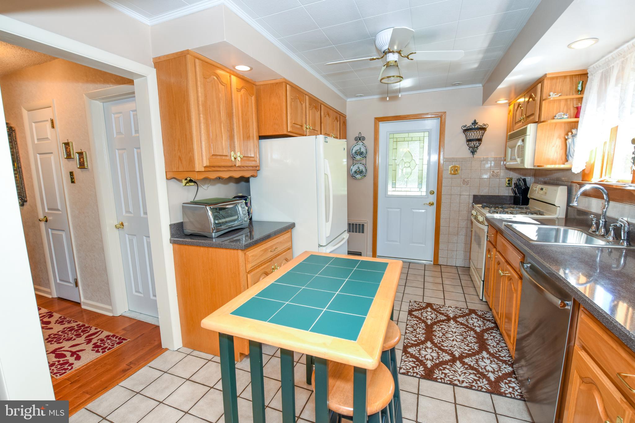 359 Durham Road Langhorne, PA 19047 - Photo 7 of 33 Gallery Image 7