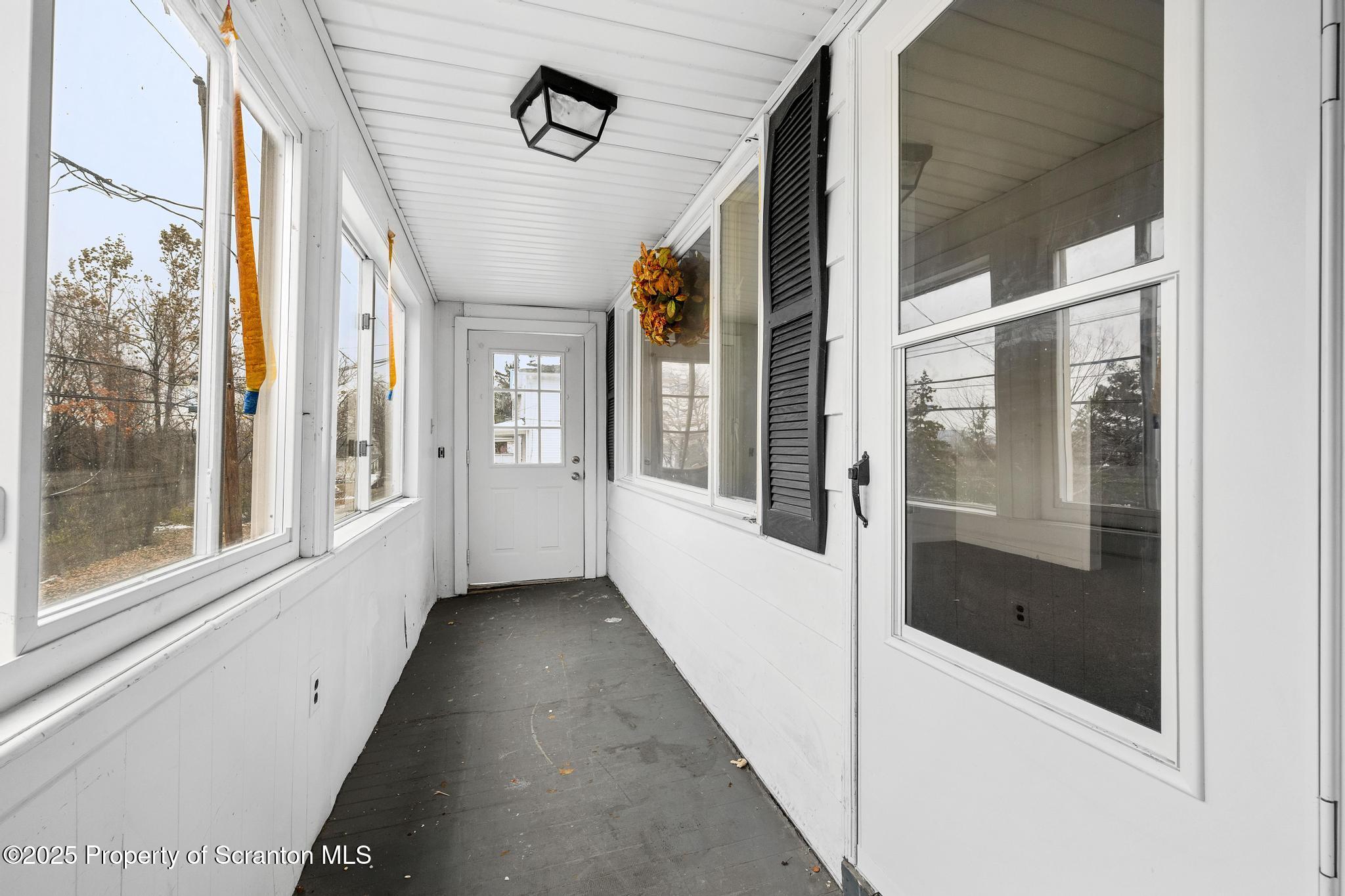 729 Moltke Avenue Scranton, PA 18505 - Photo 13 of 43 a view of an entryway