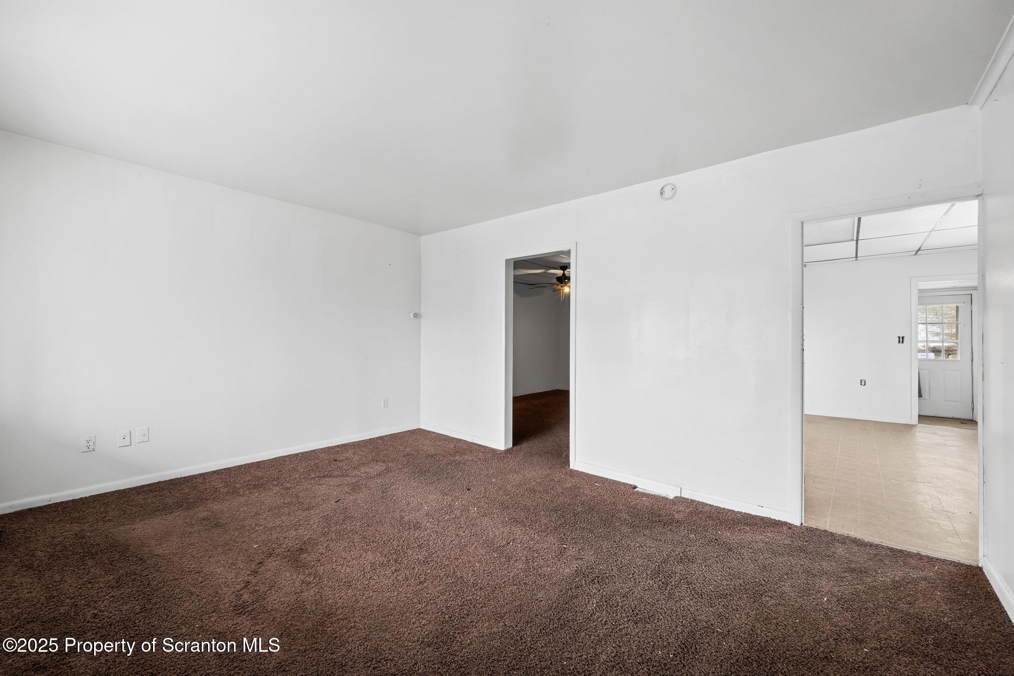 729 Moltke Avenue Scranton, PA 18505 - Photo 15 of 43 a view of an empty room