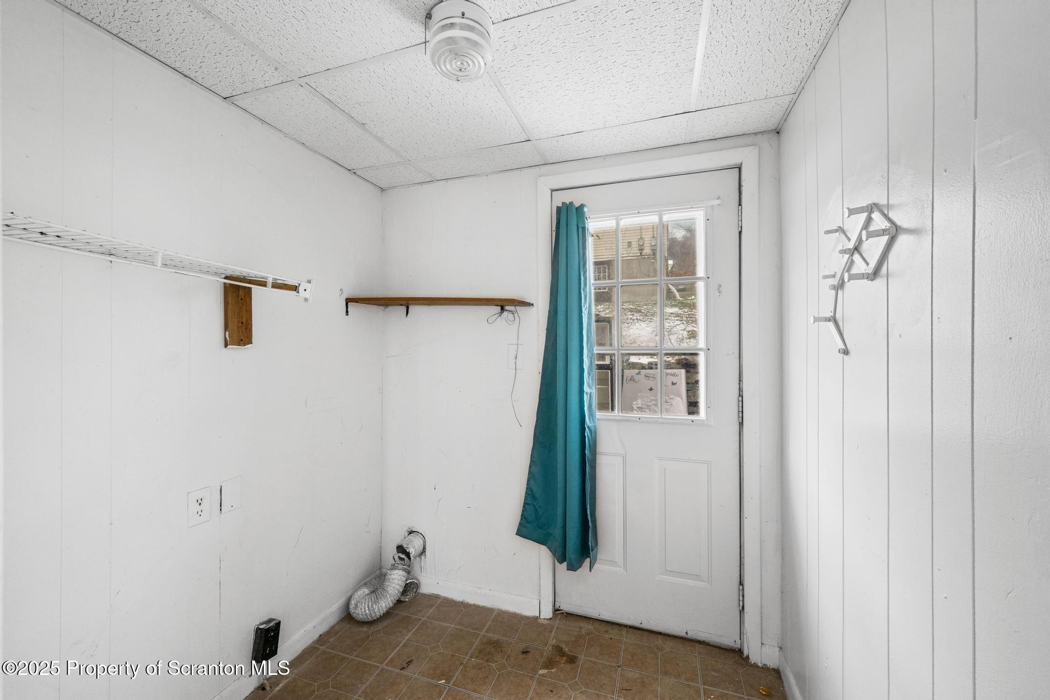 729 Moltke Avenue Scranton, PA 18505 - Photo 24 of 43