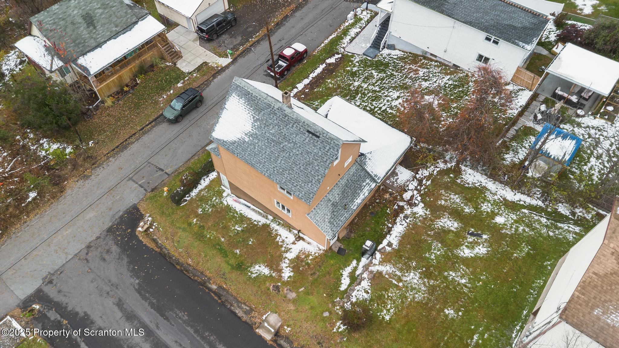 729 Moltke Avenue Scranton, PA 18505 - Photo 9 of 43