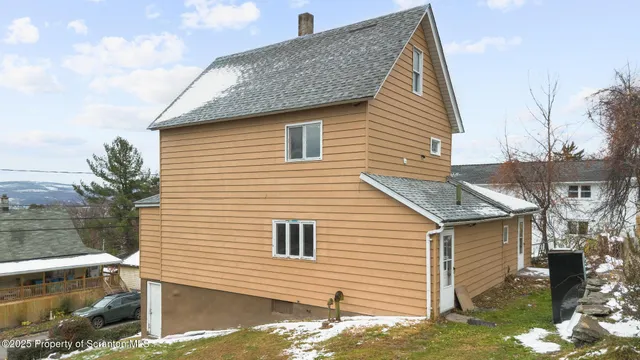 a view of an entryway