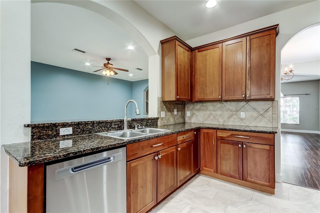 1418 Halapa Way Trinity, FL 34655 - Photo 9 of 46