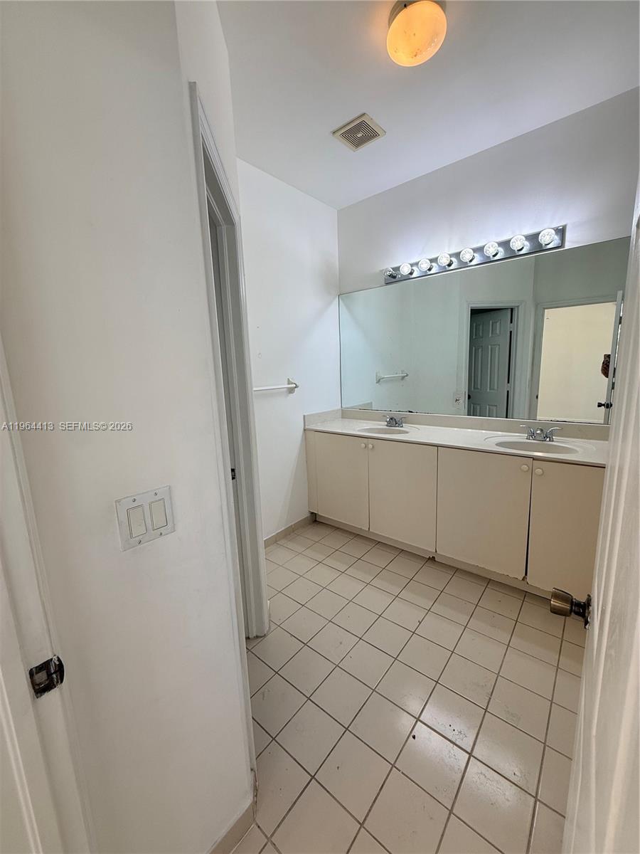 2117 Northeast 7th Street, Unit 2117 Homestead, FL 33033 - Photo 24 of 28