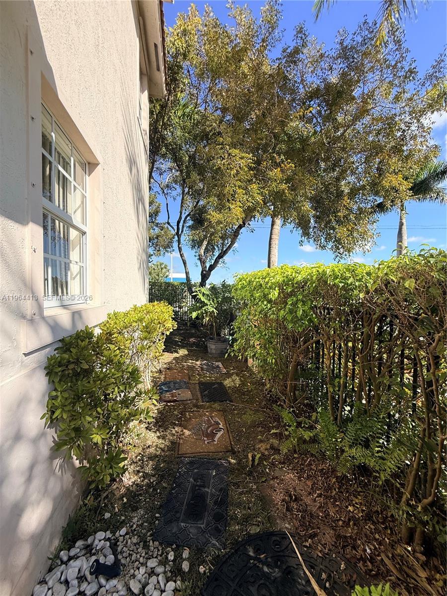 2117 Northeast 7th Street, Unit 2117 Homestead, FL 33033 - Photo 3 of 28