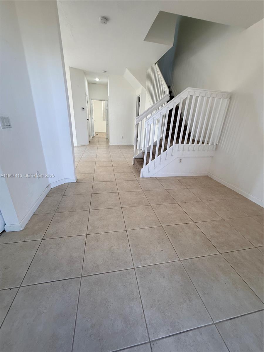 2117 Northeast 7th Street, Unit 2117 Homestead, FL 33033 - Photo 4 of 28