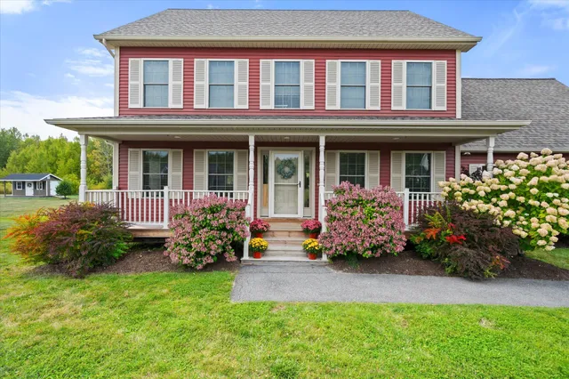 $549,900 | 224 Rolling Meadow Drive, Bangor, ME 04401