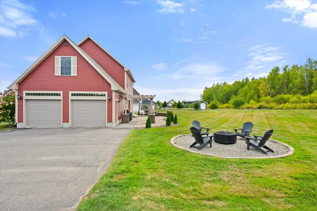 $549,900 | 224 Rolling Meadow Drive, Bangor, ME 04401