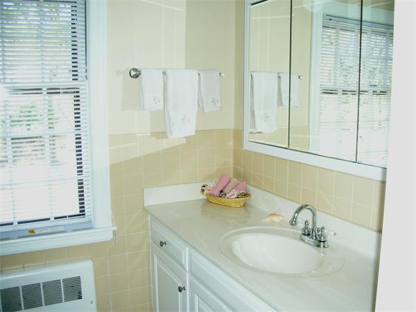 19 Crown Point Road Sudbury, MA 01776 - Photo 16 of 18