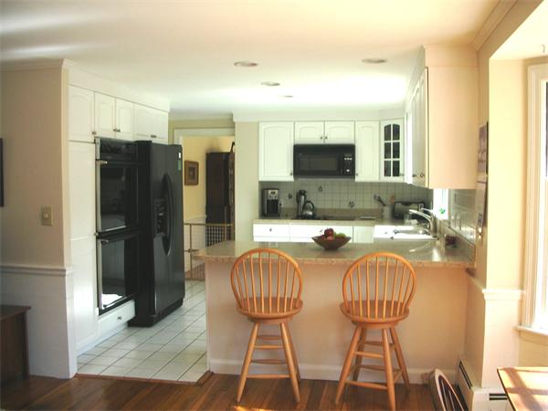 19 Crown Point Road Sudbury, MA 01776 - Photo 4 of 18